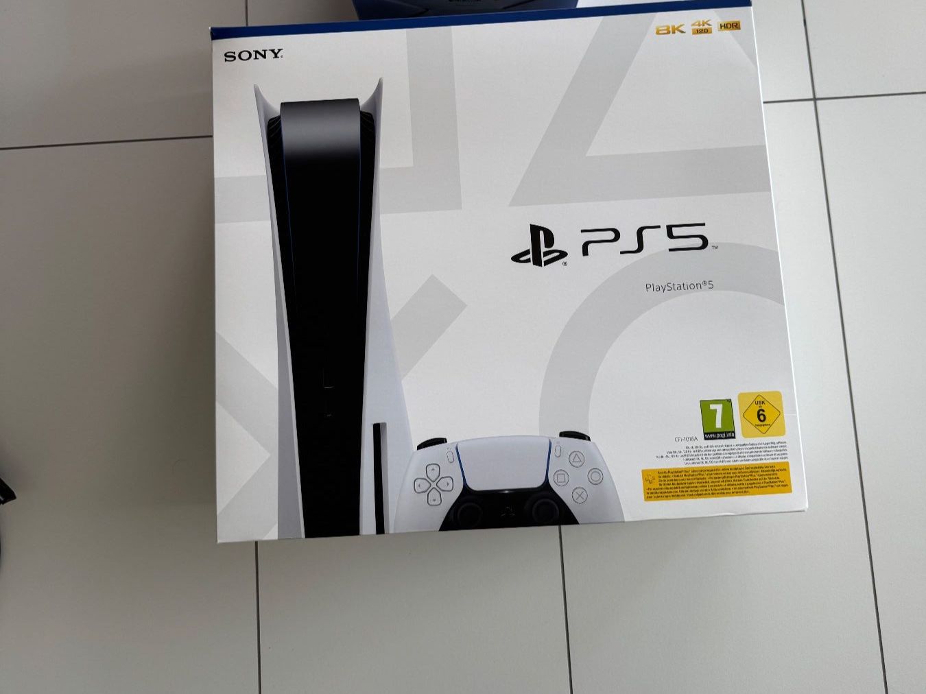 Sony Consoles: Sony PlayStation 5 + PS5 Controller – D'occasion à Ennenda par Gatzby
