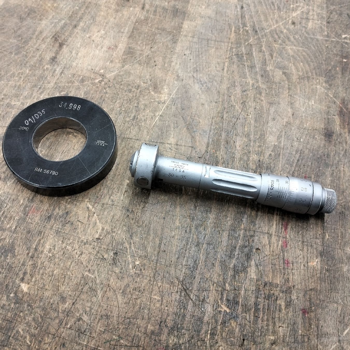 Tesa Misurare: Innenmikrometer 30-35 TESA mit Prüfring, Messwerkzeug, Tesa – Usato da Leimbach AG venduto da Heiliger_Bam_Bim