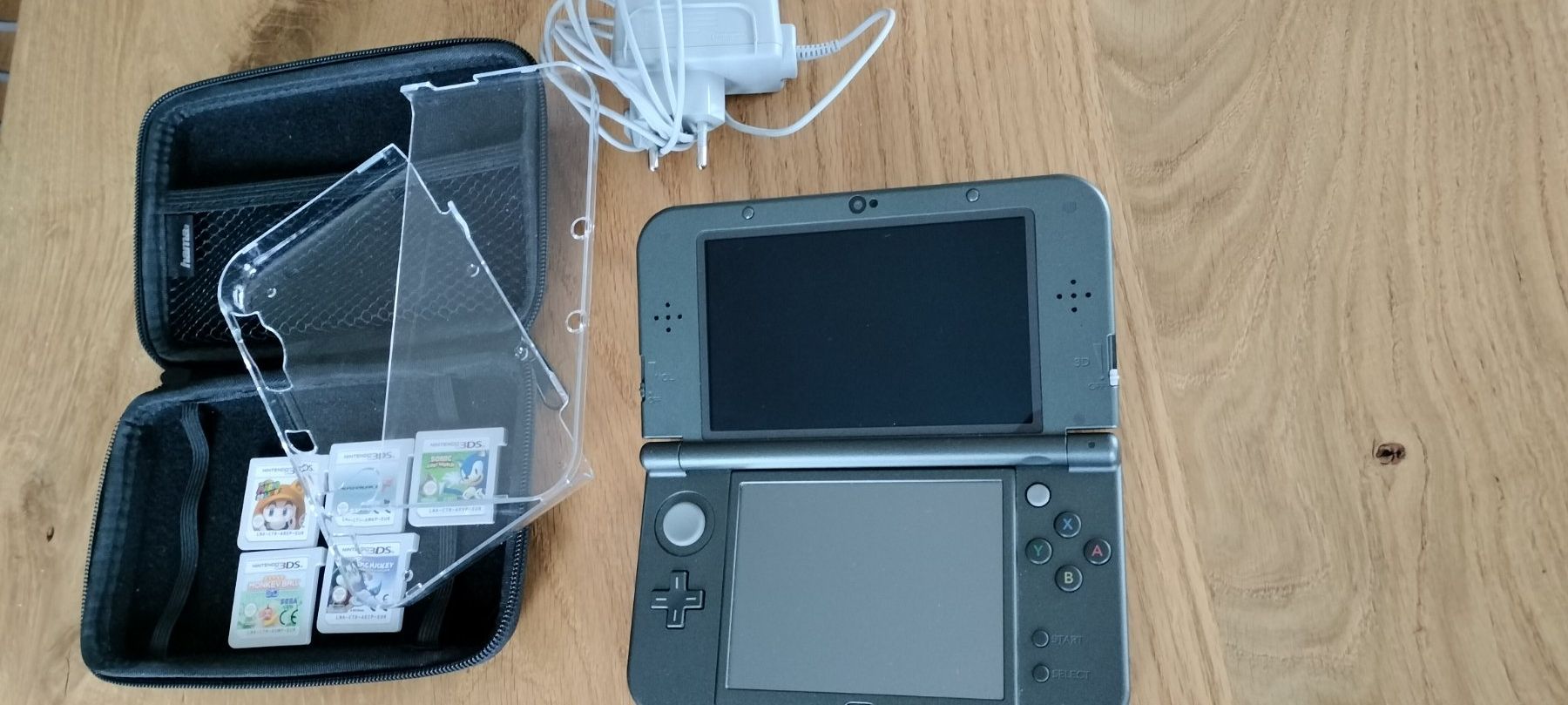 Nintendo Konsolen: New Nintendo 3DS XL + top Games – Gebraucht aus Dietschwil von  5
