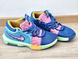 👟 Nike LeBron Witness VIII Basketballschuhe – Gr. 45.5  
