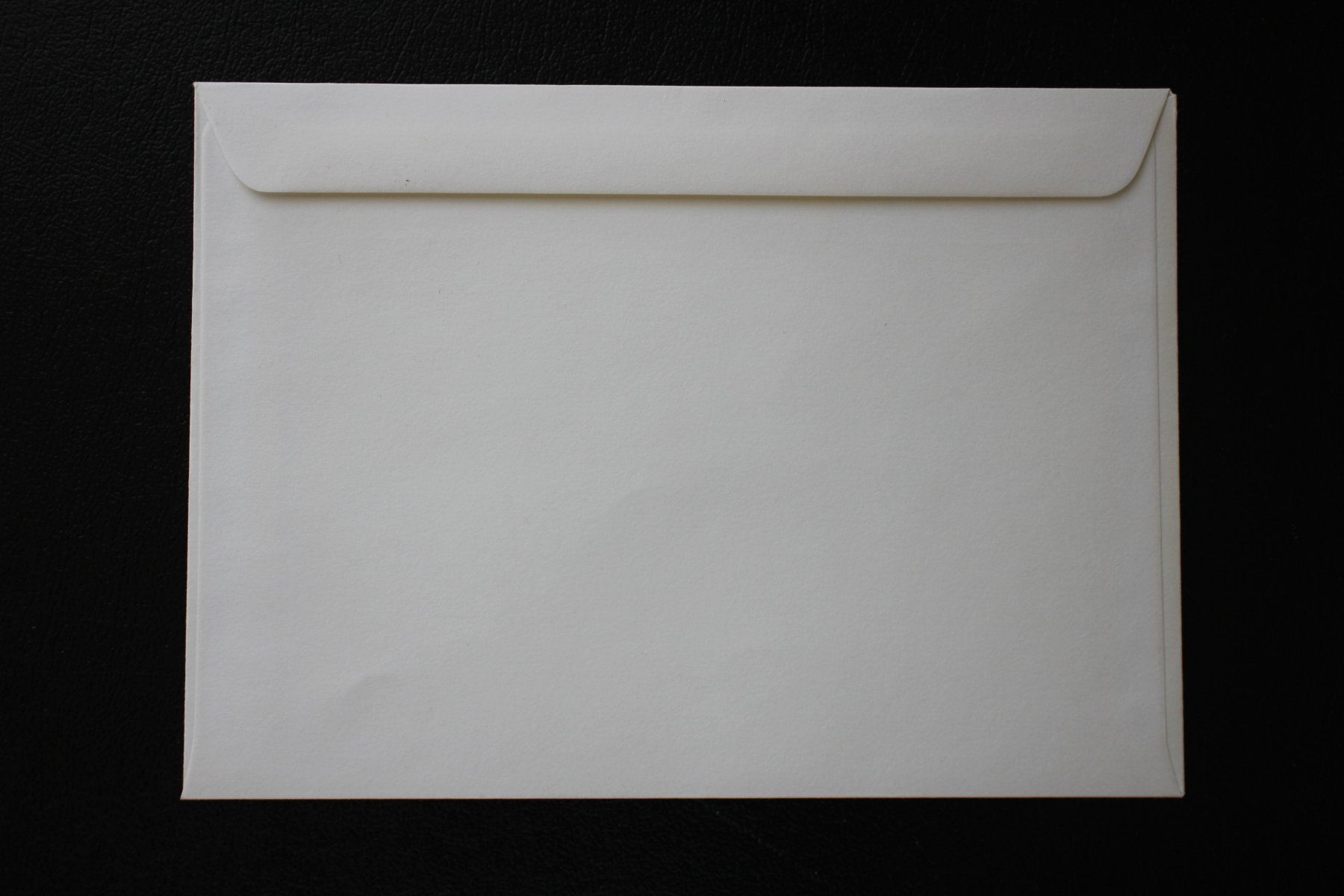 Tous les timbres: Umschlag UN-Genf 1975 Entwicklungsprogramm 3 Briefmarken – D'occasion à Wiedlisbach par han_n6ff 1