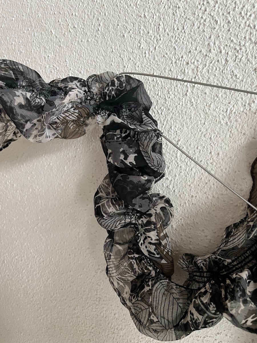 Foulard & Sciarpe: grauer Schal – Usato da Jonschwil venduto da juliana_pluess 3