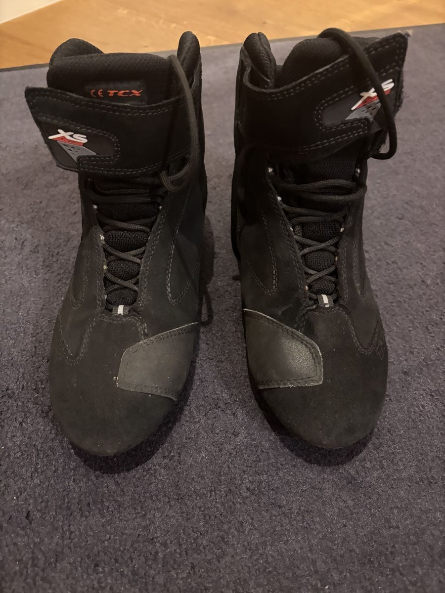 Fox Scarpe da donna: Motorradschuhe FOX, Wasserdicht – Usato da Oberhofen Thun'see venduto da nad_8fh9