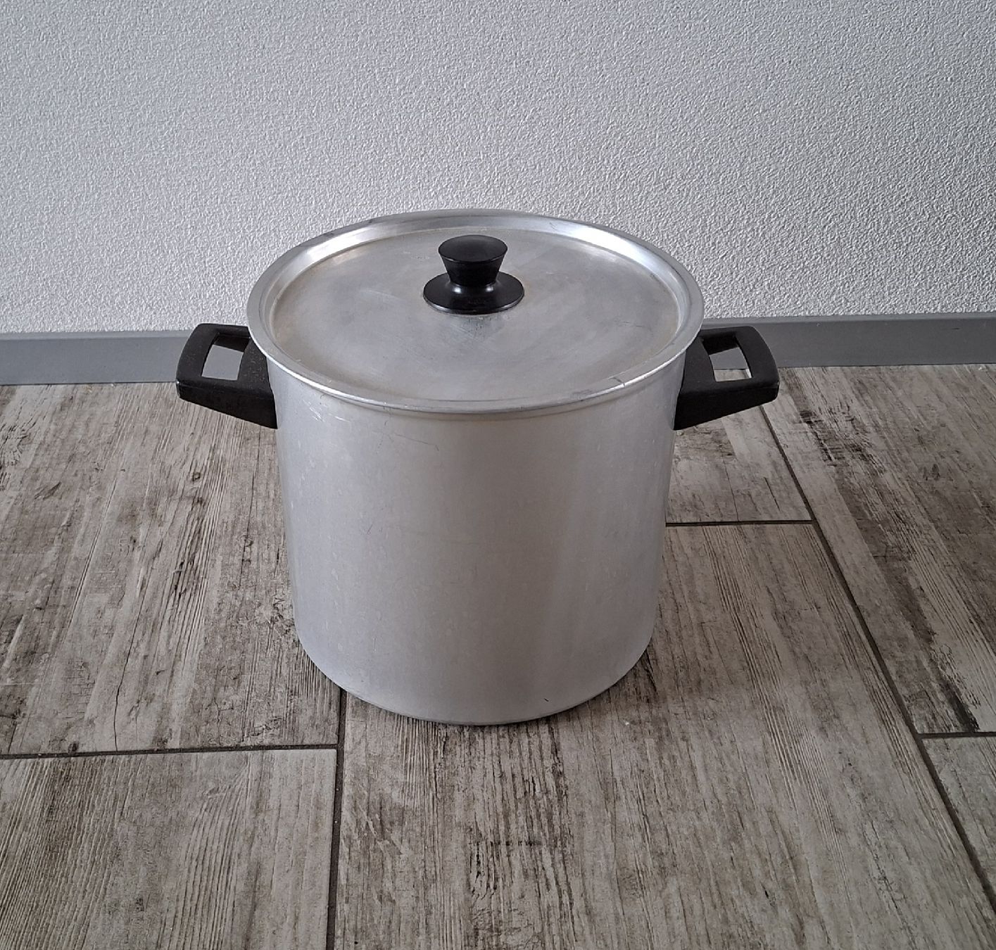 Padelle: gut erhaltene Alupfanne – Usato da Schwarzenegg venduto da musi09
