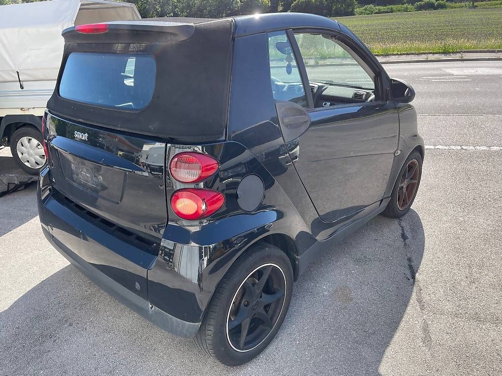 Autos: Smart – D'occasion à Lugano par Cbr840328 2