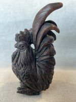 Netsuke Holz, stolzer Hahn, signiert