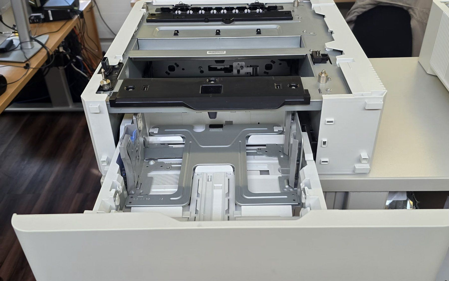Stampanti: HP Papierschacht CF404A – Usato da Wolfhausen venduto da exasys 2