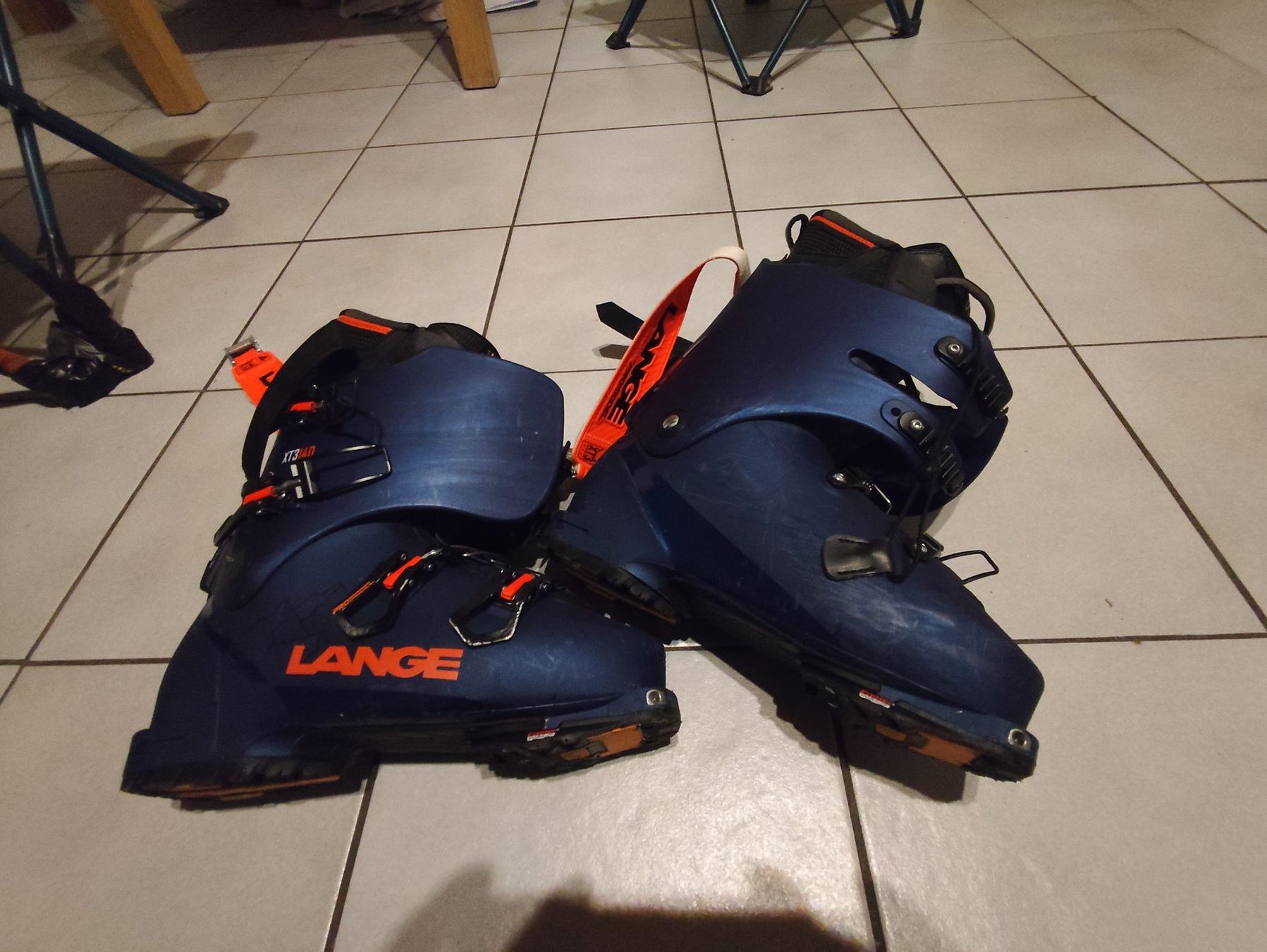 Lange Herrenschuhe: Chaussures ski Lange 28.5 flex 140!!! – Gebraucht aus saviese von mario137 4