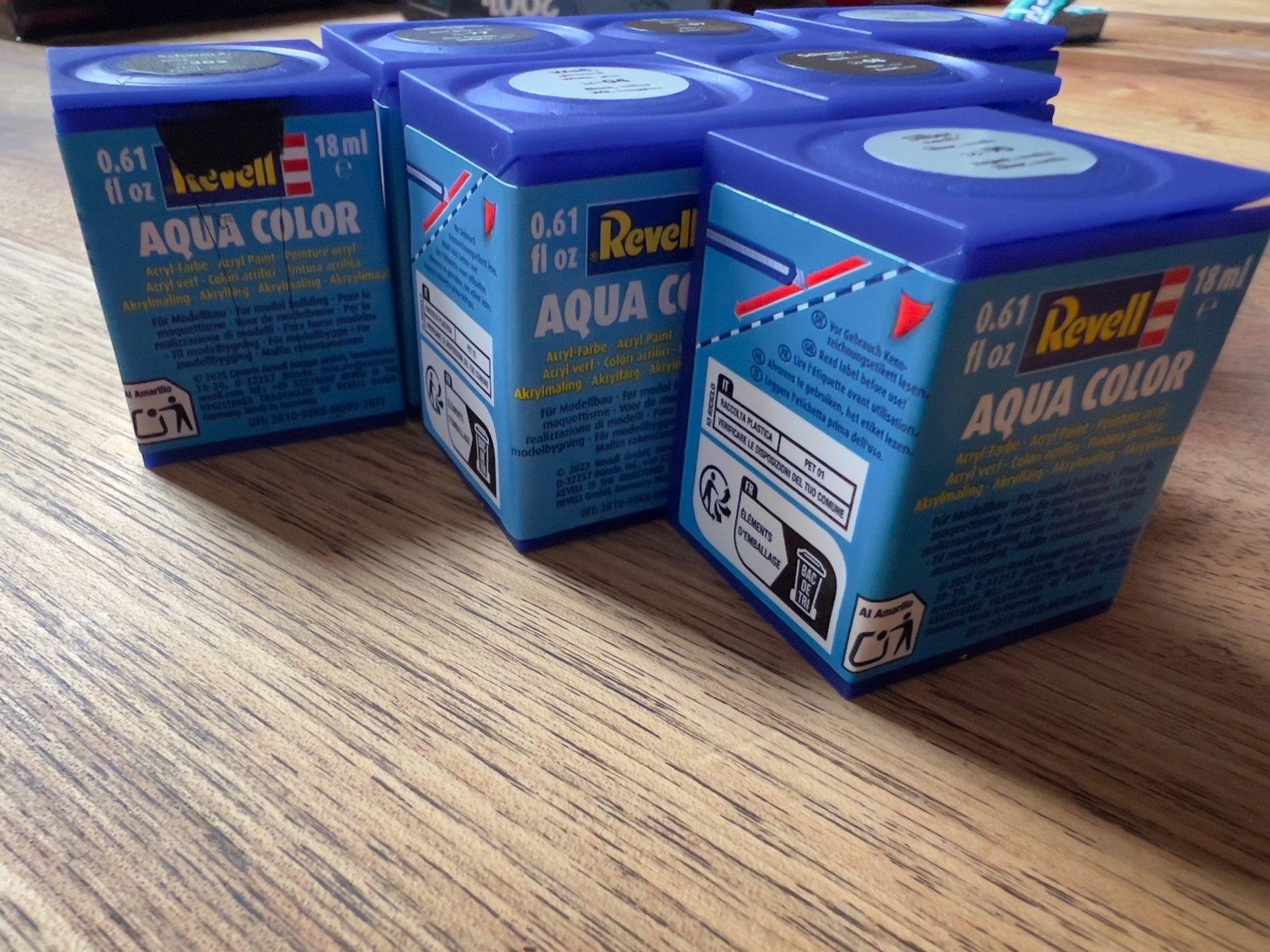 Colori: 7x Revell Acryl Farben – Usato da Schlossrued venduto da Eliazar 1
