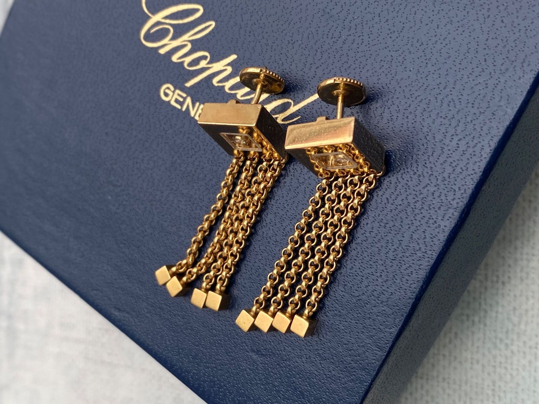 Chopard Orecchini pendenti & Orecchini a lobo: Chopard Ohrhänger,  18 K GG,  mit Diamanten – Usato da Wettingen venduto da taloo 1