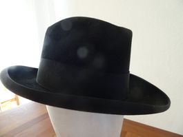 Sehr eleganter Herrenhut