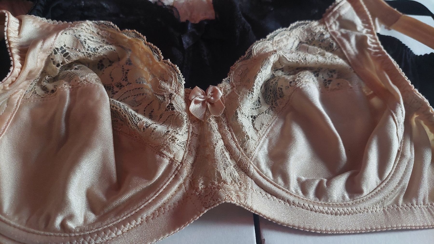 Biancheria intima: BH-Unterwäsche in 3Farb&Grösse.70C-75C&? – Nuovo e nell'imballaggio originale da Basel venduto da O-MEGA 1
