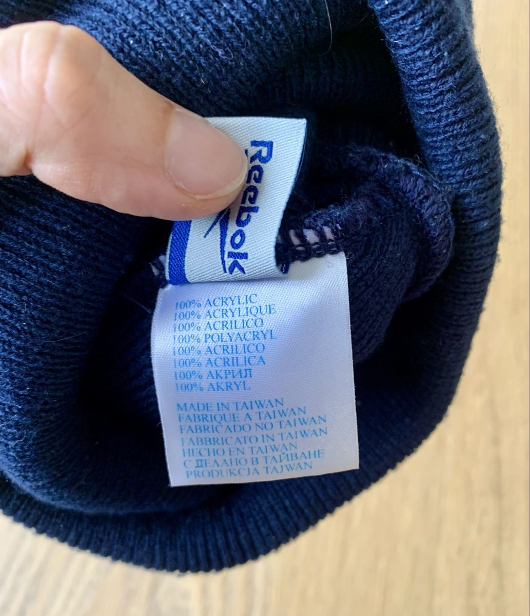 Reebok Copricapi, berretti & cappellini: Bonnet Reebok bleu foncé – Usato da Port venduto da granitod 3