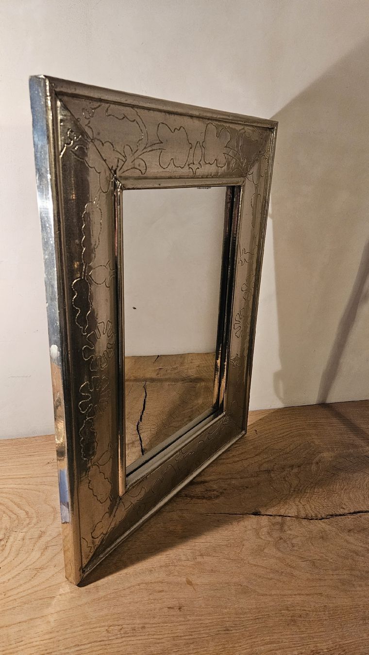 Specchi: Vintage Spiegel mit silbrigem Blechrahmen, – Usato da Gontenschwil venduto da Everest1313 2