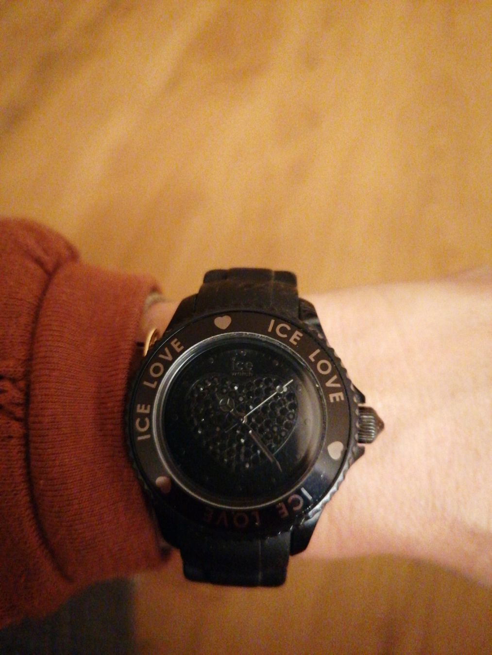 Ice watch Orologi: Ice watch noire – Usato da Riaz venduto da lae_w8v5 1