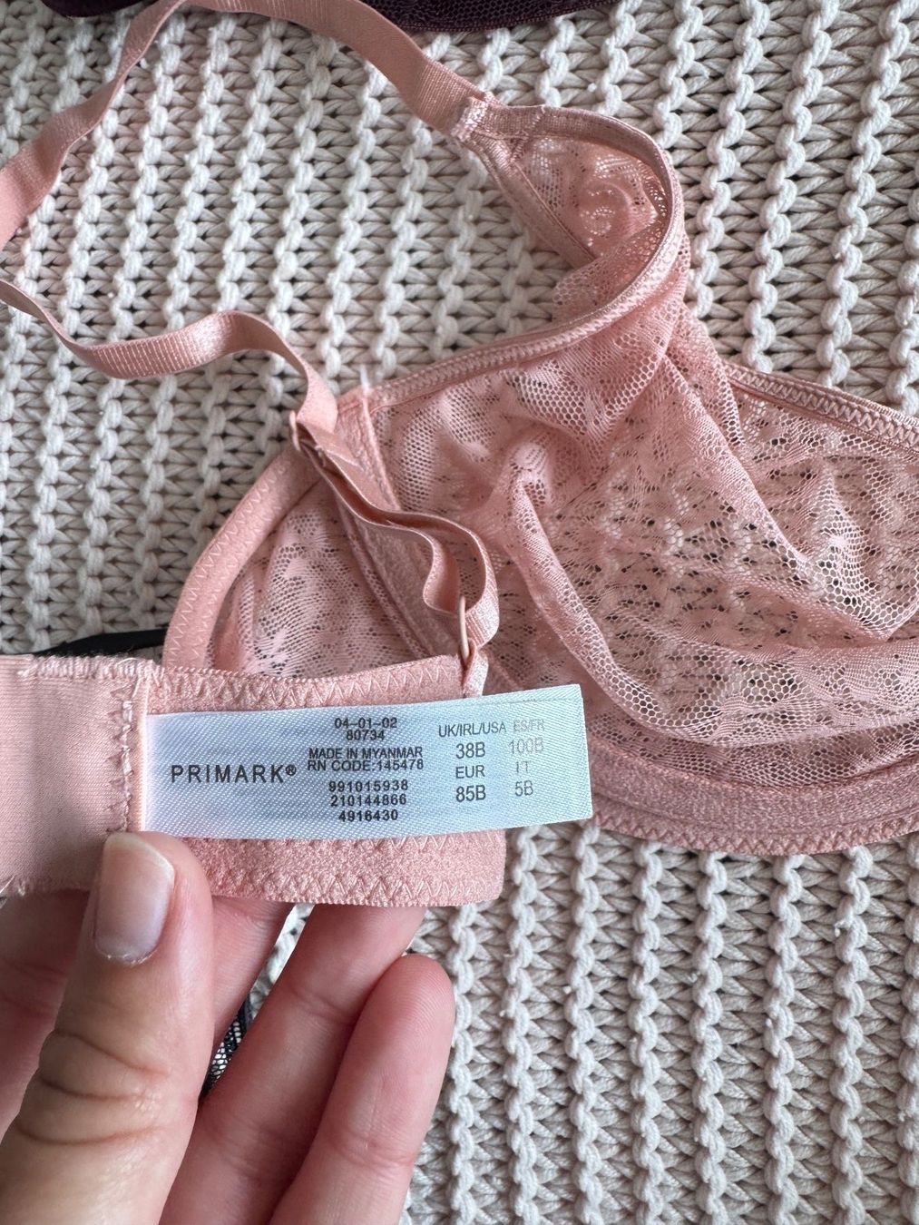 Primark Autres dessous: 3 soutien-gorges dentelle – D'occasion à Montreux par Izapechee 2