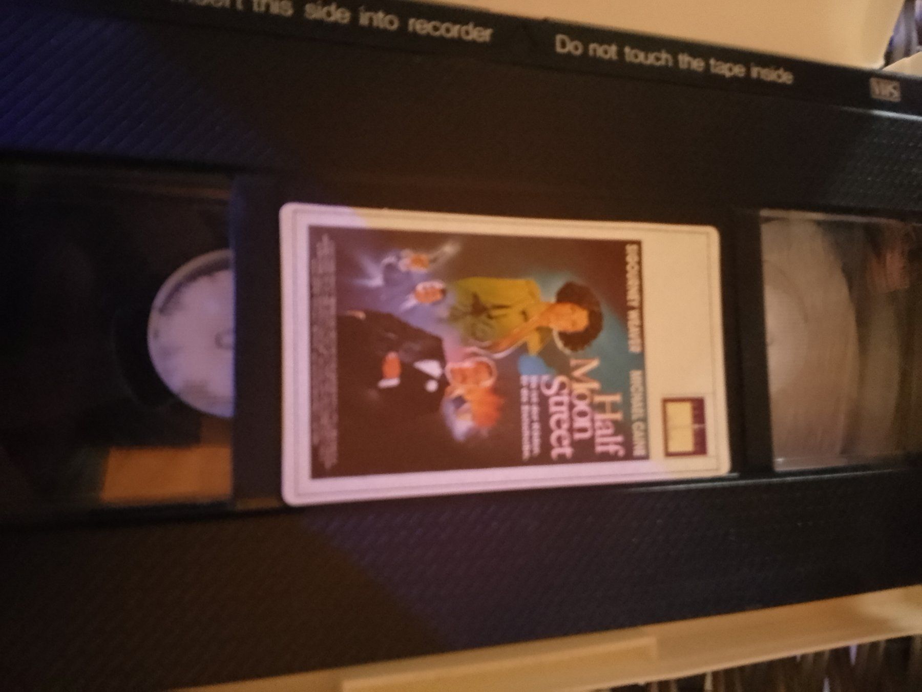 Tutti i VHS: Half Moon Street VHS Taurus Video 005 143 – Usato da Remetschwil venduto da Privatflohmi 2