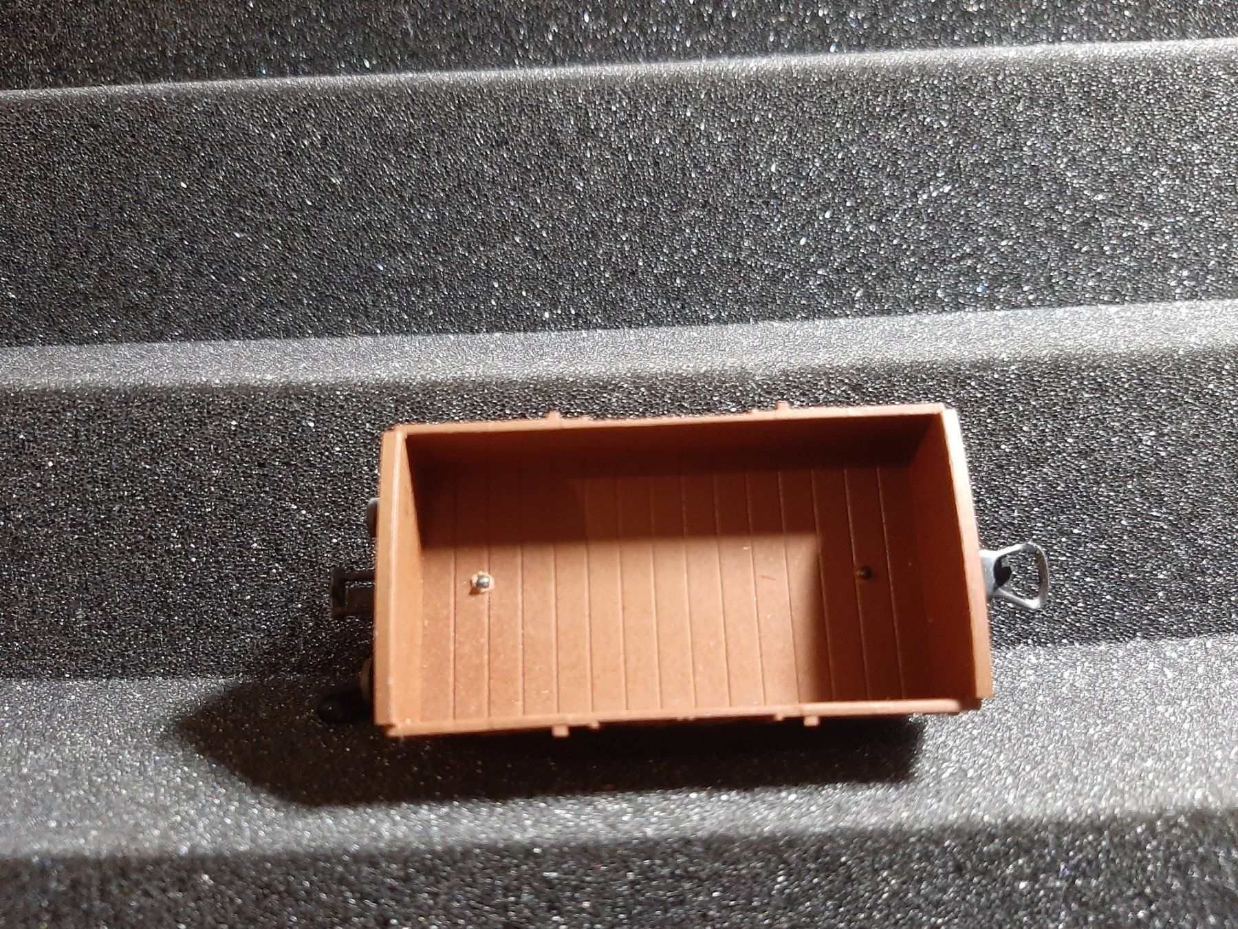 Trix Modelleisenbahnen: TRIX REF.8 – Gebraucht aus Avully von RIVALIS 2