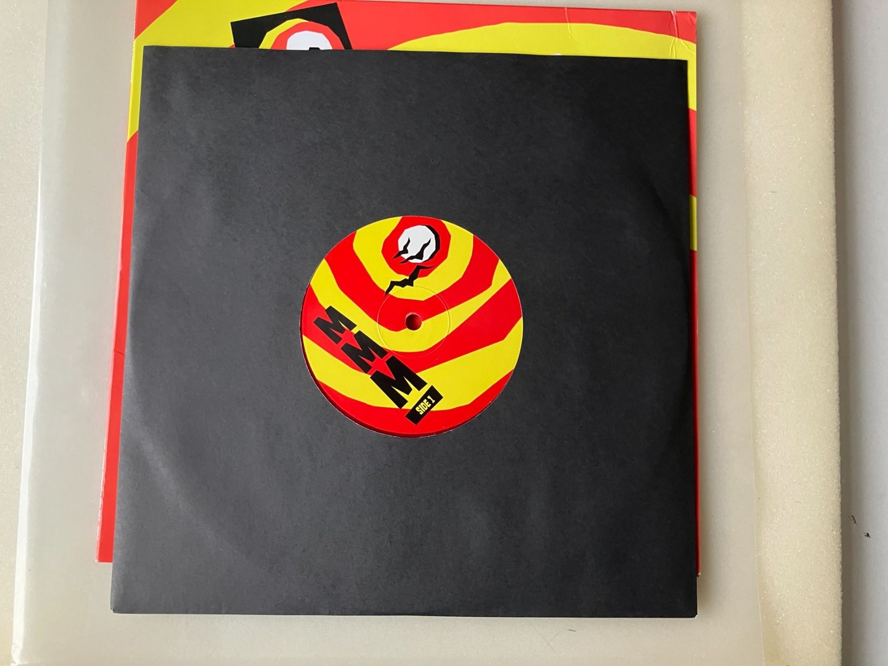 Dischi in vinile: Man Made Monster – Usato da Aarwangen venduto da Jukebox3 5