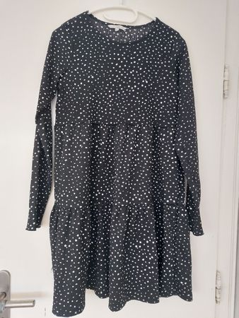 schönes Kleid
