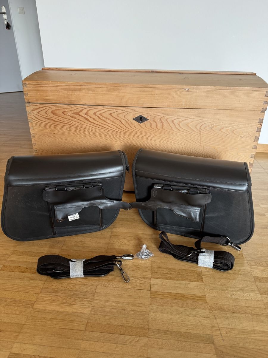 Sonstiges Fahrzeugzubehör: Triumph Bonneville Satteltaschen Set – Gebraucht aus Jona von cla_n5k7 1