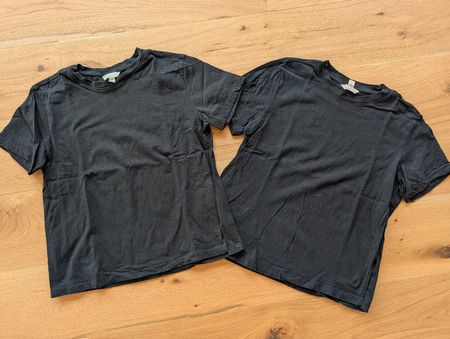 2 H&M Mama Still T-Shirts / Umstandsmode. Mit Stillfunktion.