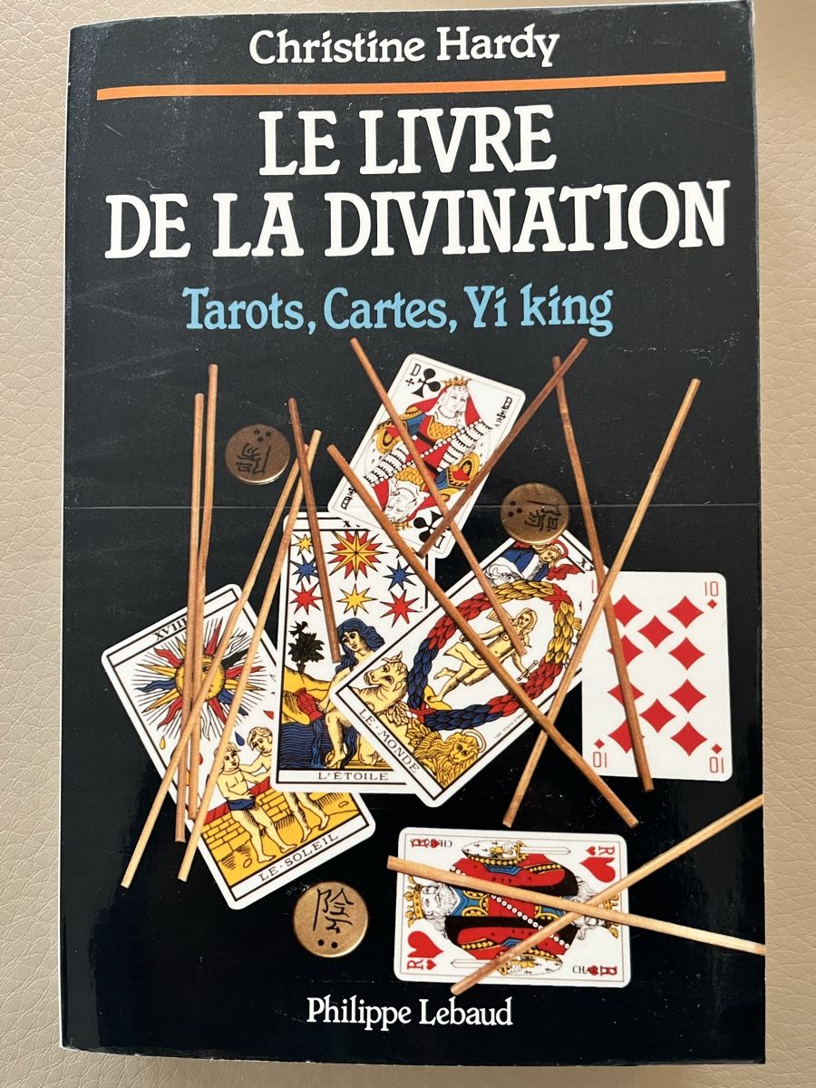 Bücher: Buch: "Le Livre de la Divination" - Tarot, Karten – Neu (gemäss Beschreibung) aus Pfäffikon ZH von naderkhan
