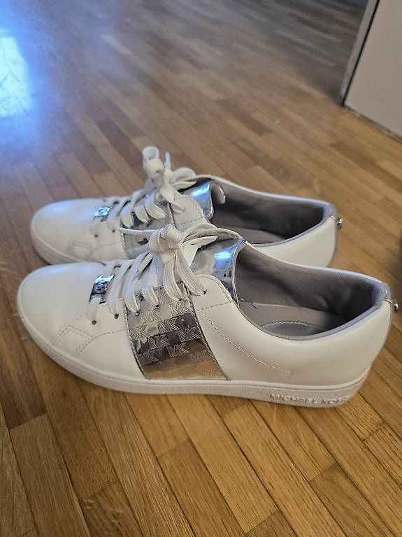 Michael Kors Damenschuhe: Michael Kors Sneaker – Neu (gemäss Beschreibung) aus Dättwil AG von sar_7kqc