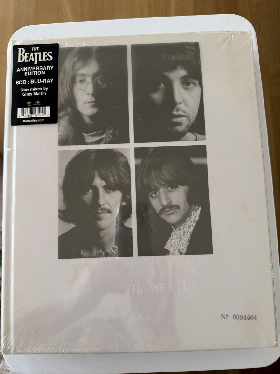 CD: The Beatles - Anniversary Edition, 6CD:Blu-Ray, OVP – Nuovo (secondo la descrizione) da Schaffhausen venduto da Sonne25