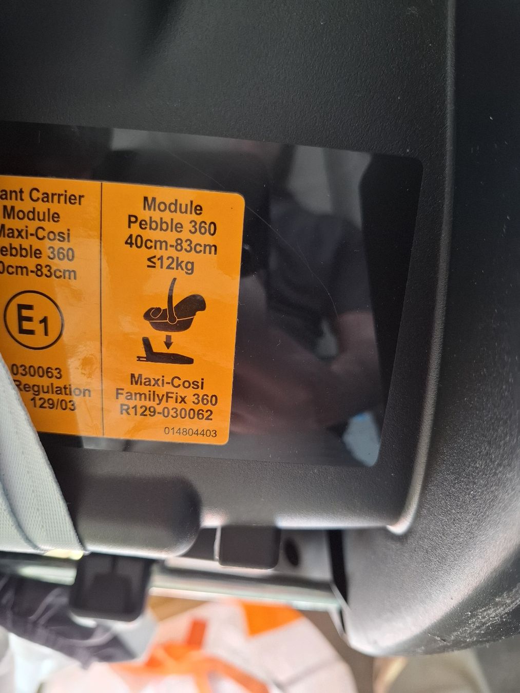 Maxi-Cosi Auto-Kindersitze: Max Cosi Pebble 360 Grau – Gebraucht aus Bowil von Yfazer 2