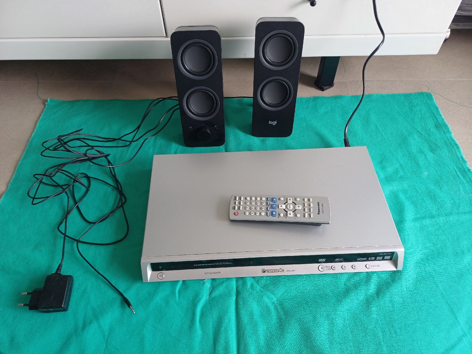 Panasonic Lettore multimediale portatile: DVD S 42 Panasonic funzionante Regalo diffusori – Usato da Minusio venduto da ele_gp89