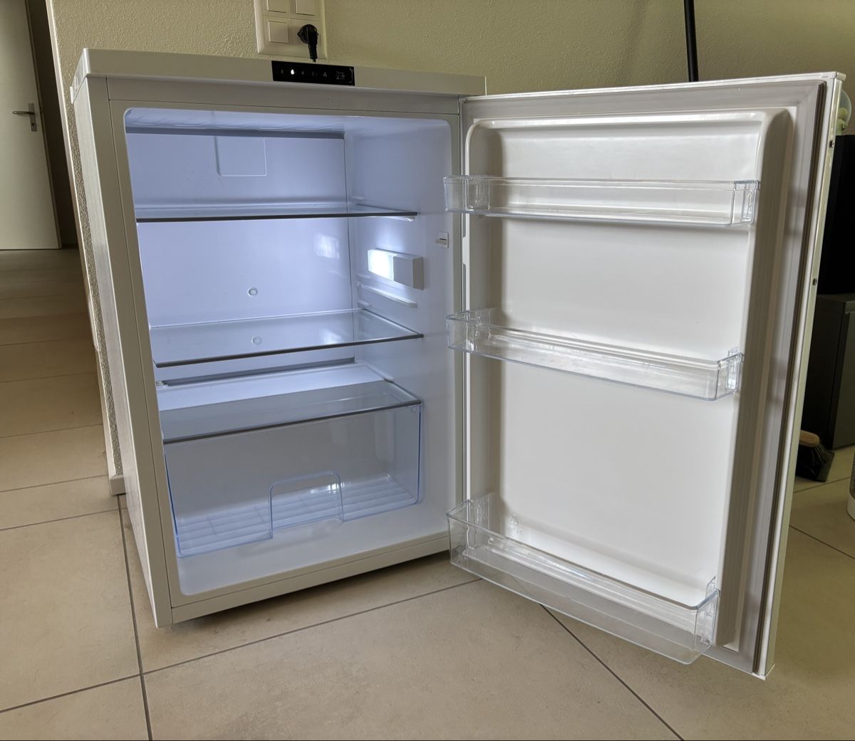 Kühlschrank: Domo fridge 134L – Gebraucht aus Egg b. Zürich von jen_hm7m 1