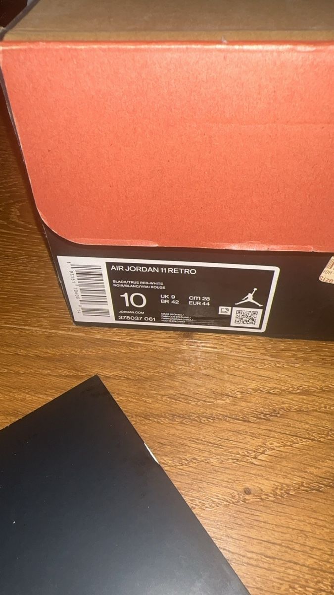 Scarpe da uomo: Jordan 11 Playoff Bred – Usato da Olten venduto da Skater_man 7