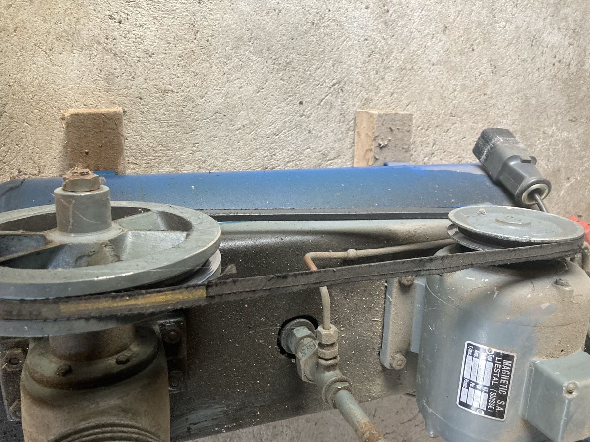 Compresseurs: Kompressor Malawer Stödell  gebraucht – Défectueux à Aarwangen par to-hirschi 2