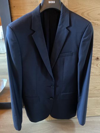Hugo Boss Sakko Super 100, Grösse 46, Dunkelblau