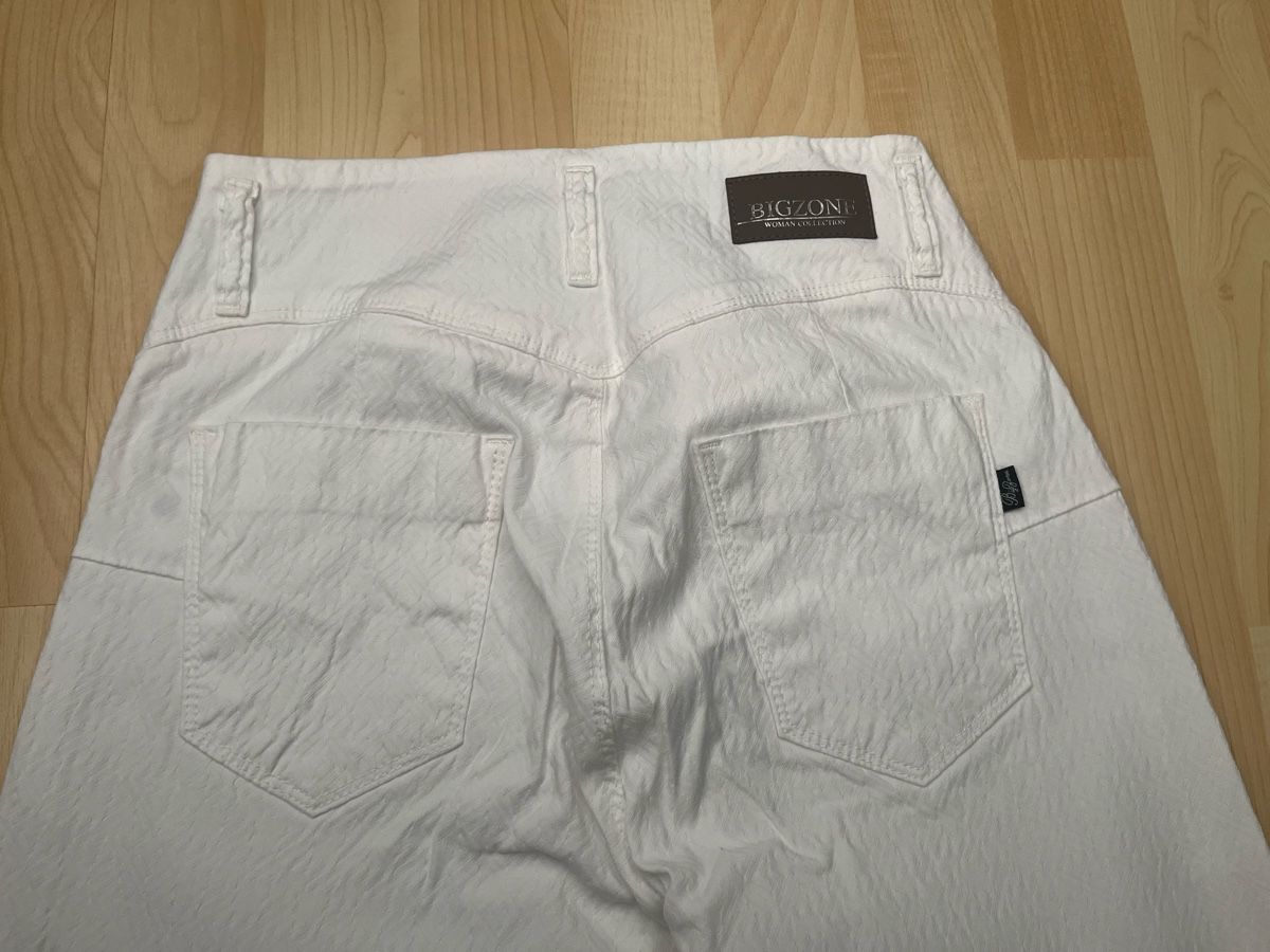 Hosen: White Big Zone Trousers Cotton Elastane Size 38 Summer – Neu (gemäss Beschreibung) aus Emmenbrücke von vic_nx9v 5