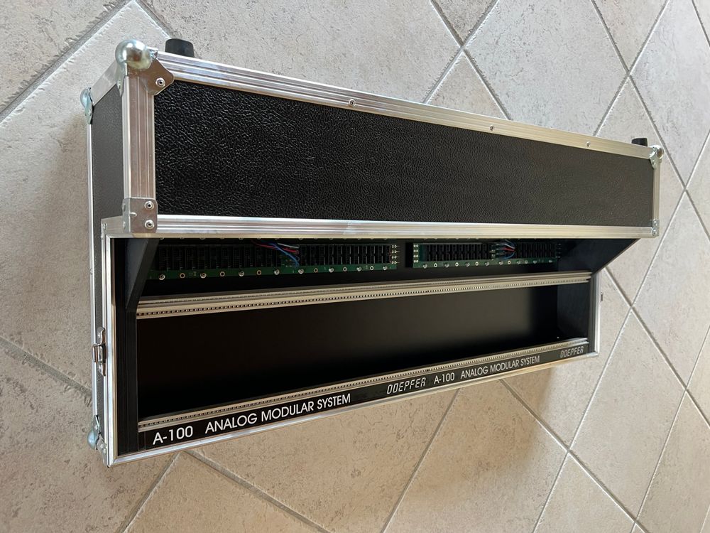 Doepfer A-100PMB Monster Base PSU3 (Eurorack) (Gebraucht) in Jenaz für ...
