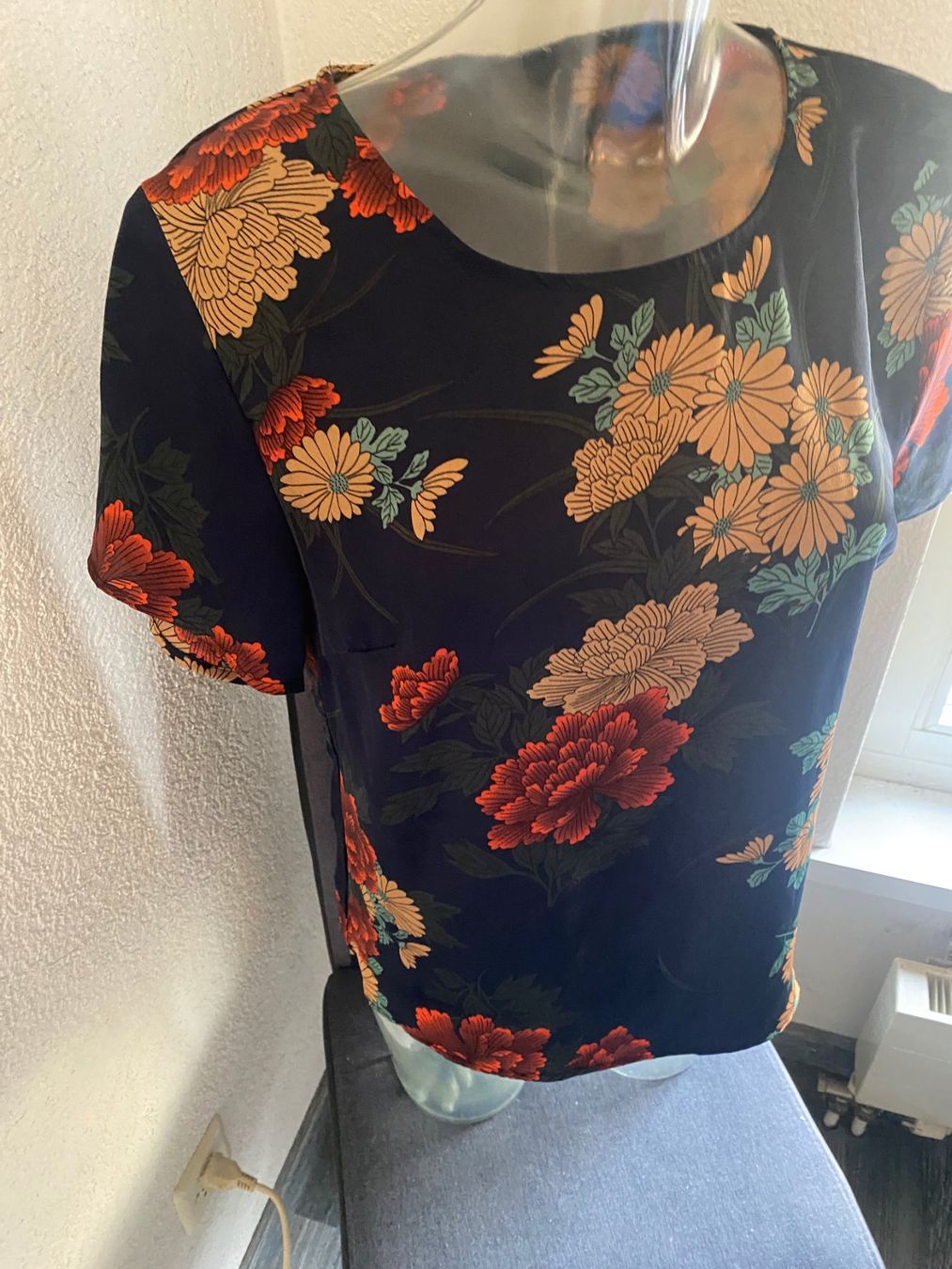 T-shirt: ICHI  Damenoberteil Grösse M – Nuovo (secondo la descrizione) da Allenwinden venduto da Obalu 1