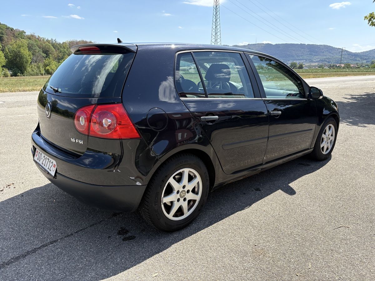 VW Automobili: Vw golf 5 1.6 fsi – Usato da lostorf venduto da Hramaj 3