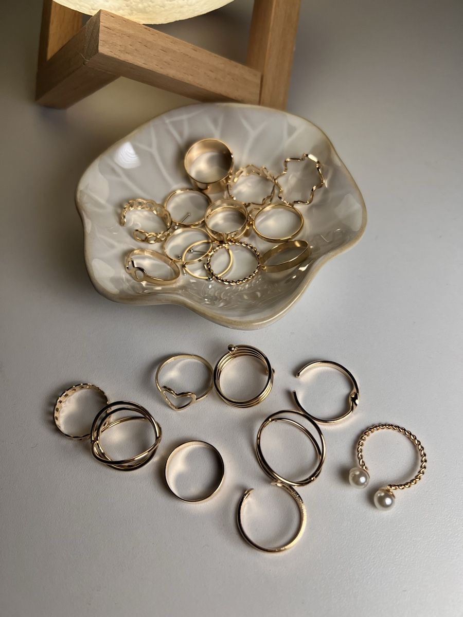 Altri gioielli: 21 Stück Ringe Brandneu – Nuovo e nell'imballaggio originale da Uster venduto da SmartSales_zh 2