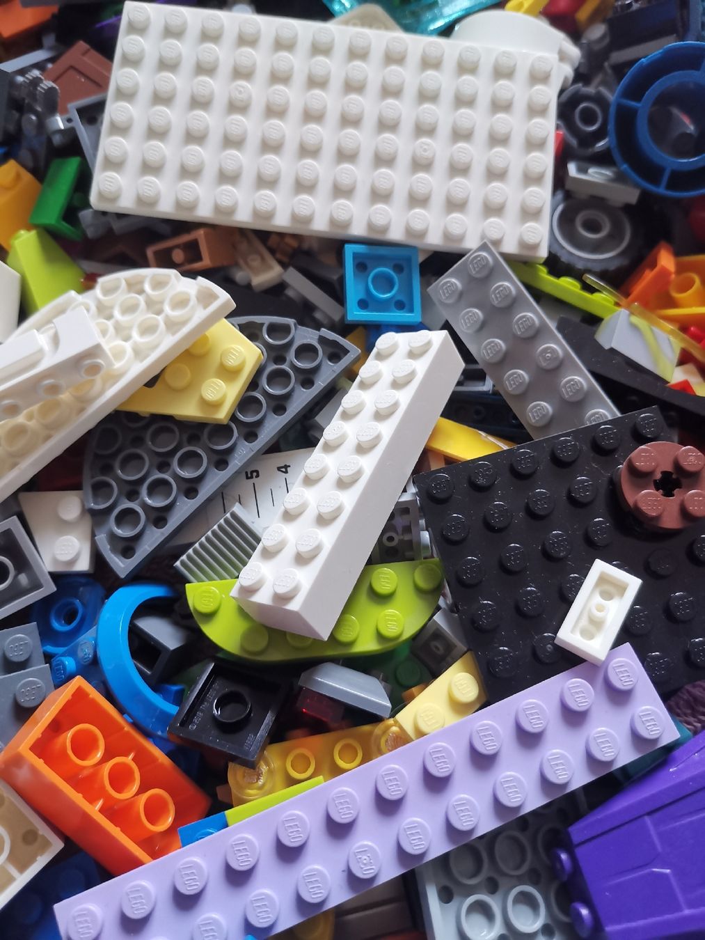 Lego Spielzeuge: Lego ca. 4,2 Kilo, bunter Mix – Gebraucht aus Effretikon von Superkarin7 2