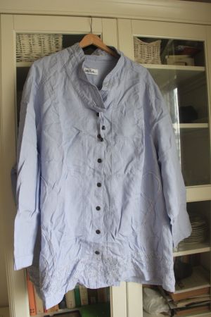 Schöne Bluse 100% Leinen