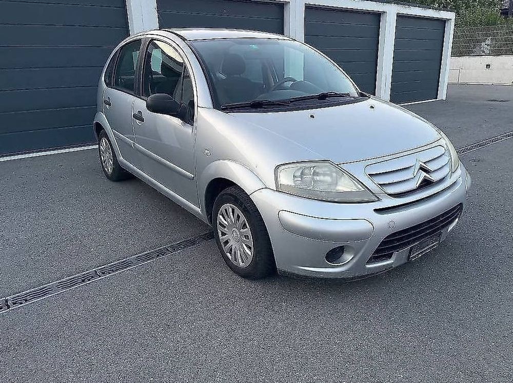 Citroën Automobili: Citroën C3, 1.4L, 5 Portes, Bon état, Climatisation, etc – Usato da Conthey venduto da ditade 2