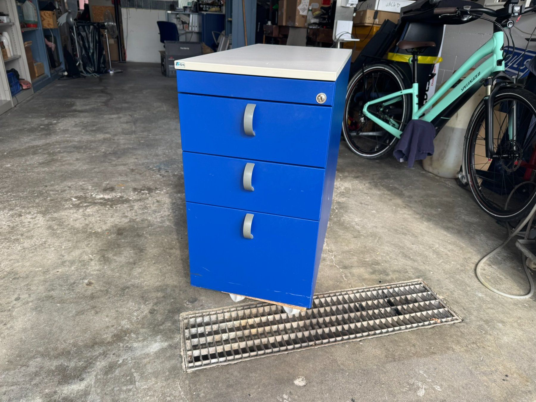Lista Banconi: Praktischer Rollcontainer, blau, mit 3 Schubladen Lista – Usato da Ueberstorf venduto da hoster