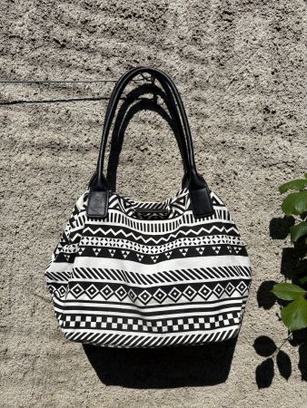 TOM TAILOR Designer Handtasche im Boho Muster schwarz-weiss