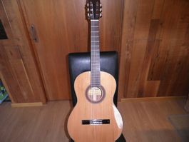 Do Santos Klassische Gitarre, 615cm Mensur ab 1.-CHF