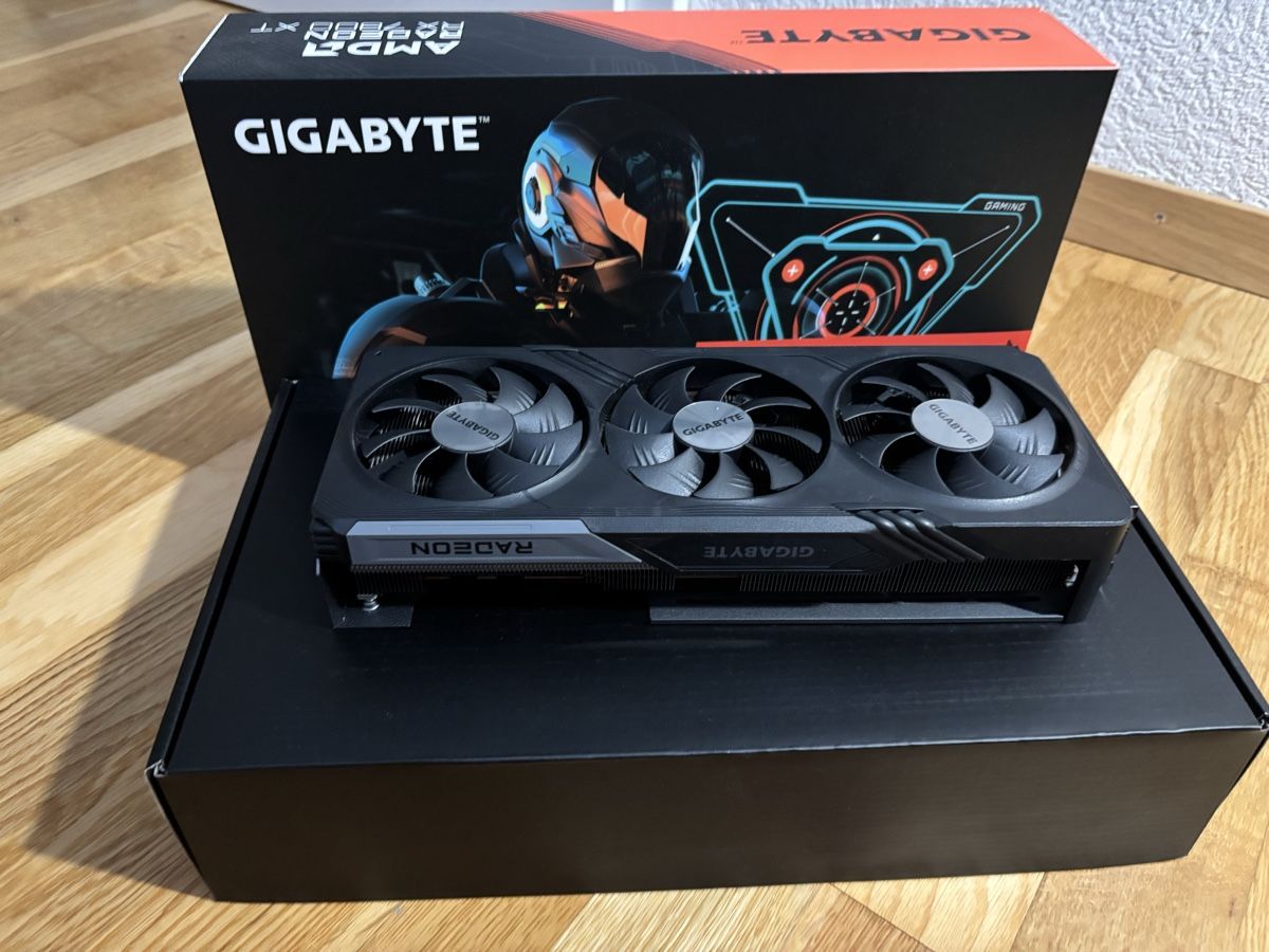 Amd Cartes graphiques: AMD Radeon RX 7800 XT – D'occasion à Magden par llg_twd8 1