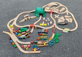 Holzeisenbahn Set BEA und Brio gemischt