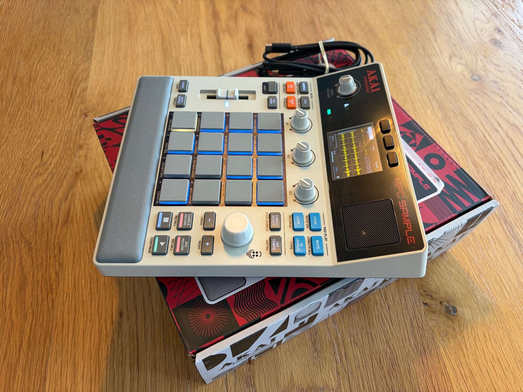 Akai Musikinstrumente: Akai MPC Sample – Neu (gemäss Beschreibung) aus Zürich von Garciam 2