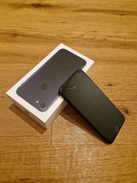 Portables: Iphone 7 32GB – D'occasion à Subingen par mstraeu